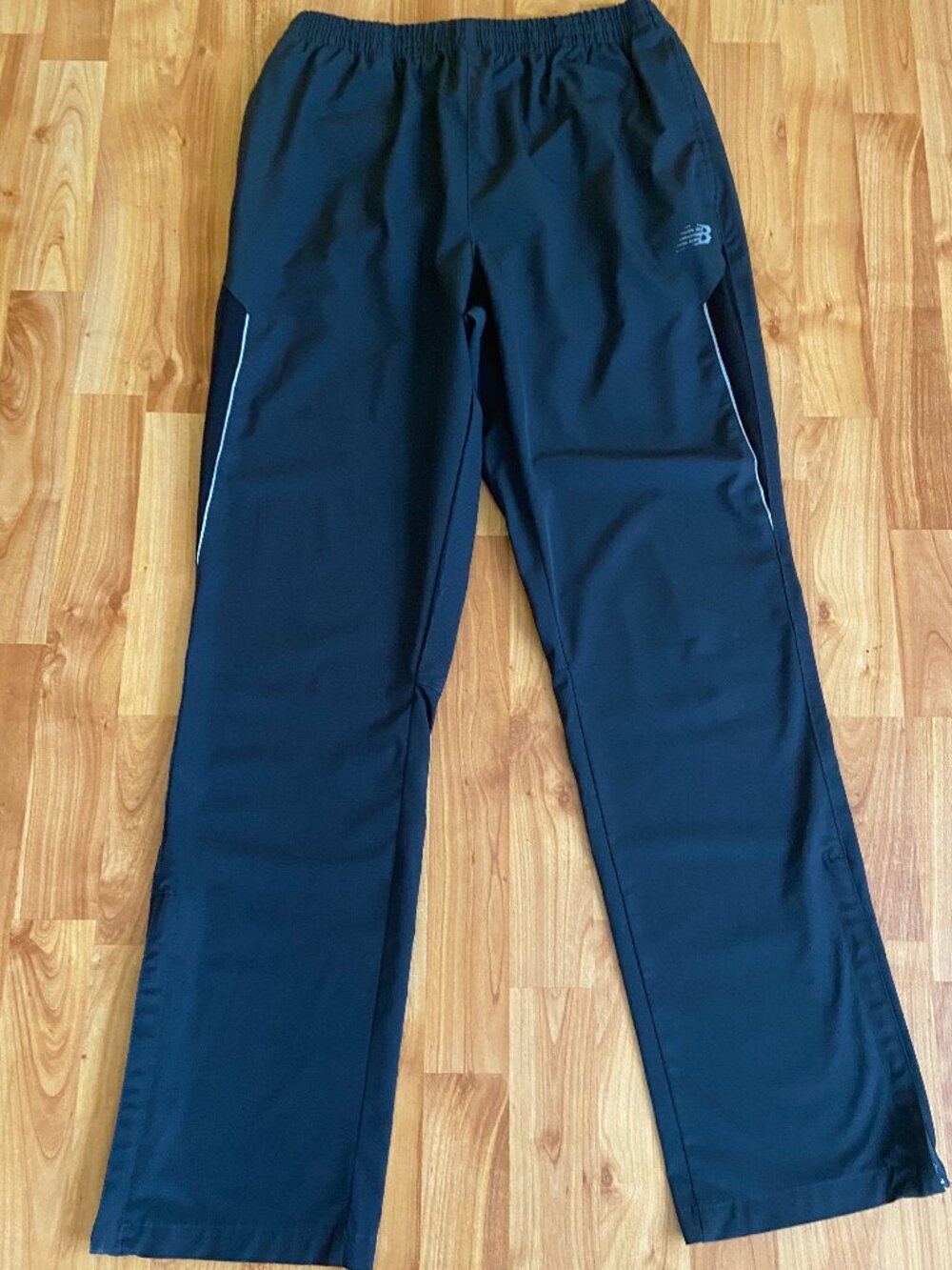 Men's New Balance Black track / running / athletic lightweight pants ankle zip L